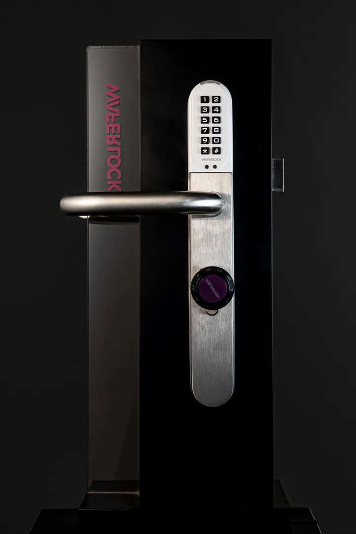 Elektronischer Türbeschlag für Sicherheitstüren in Wien